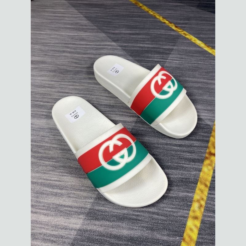 G*u*i slippers
